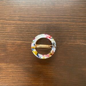 Madewell Acrylic Circle Barrette *never worn*